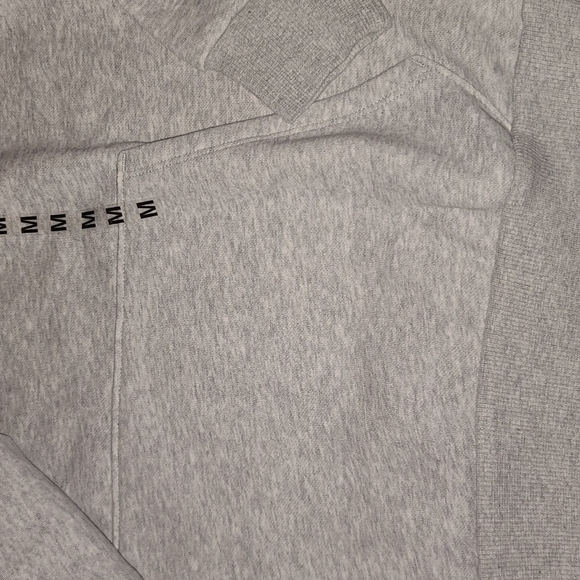 Puma Sweater - Picture 9 of 12